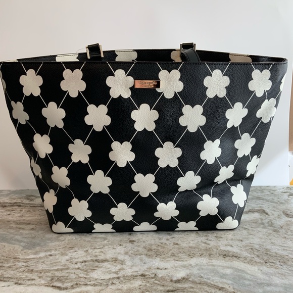 kate spade Handbags - Kate Spade Zip Top Tote